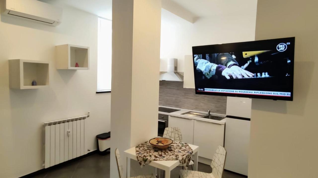 Karina, To The Beach With Terrace And Private Parking Savona Exterior photo